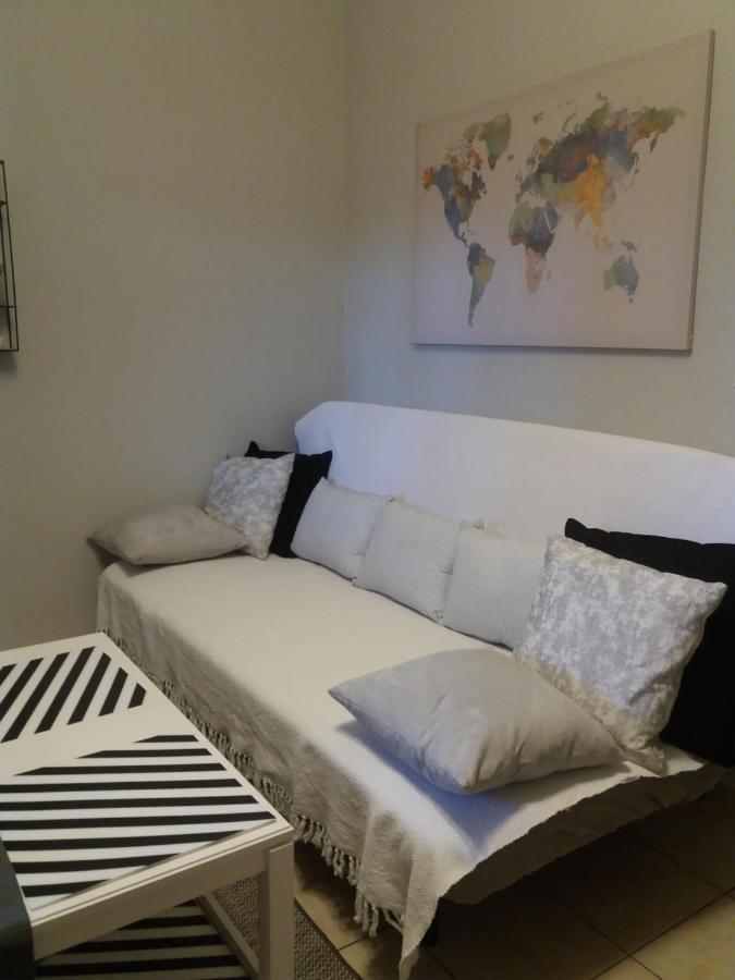 Helen'S Welcoming & Cozy Flat Apartment Koropion Exterior photo